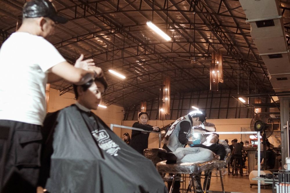 Setahun Bartoos Makassar: Saat Barber dan Tattoo Artist Berkolaborasi