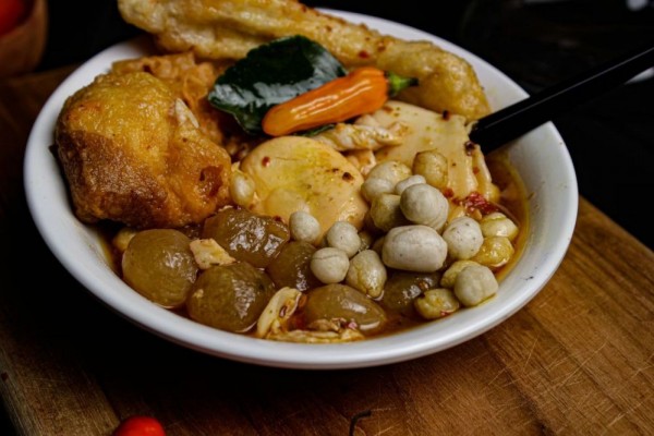 Cikemam, Kisah Sukses Kakak-Adik Berbisnis Baso Aci hingga Inggris