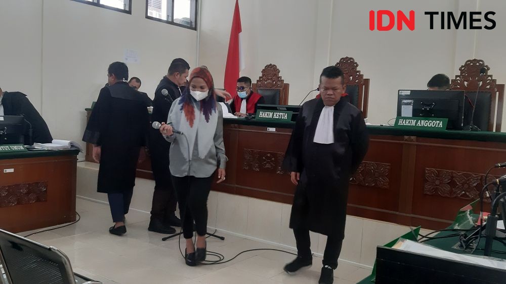 Momen Jaksa Tertawakan Ketua DPRD Langkat hingga Ditegur Hakim 