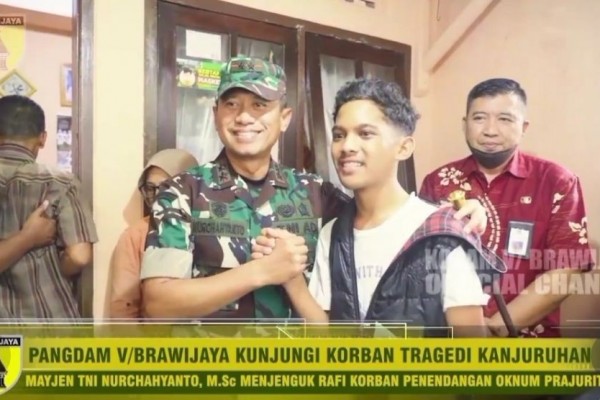 Pangdam Brawijaya Minta Maaf ke Suporter yang Ditendang di Kanjuruhan
