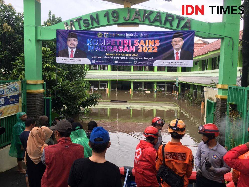 Tragedi MTsN 19 Jakarta: Dekat Sungai Hingga Sistem Drainase