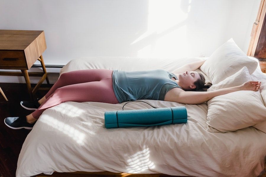 5 Posisi Tidur untuk Menambah Tinggi Badan, Yuk Coba!