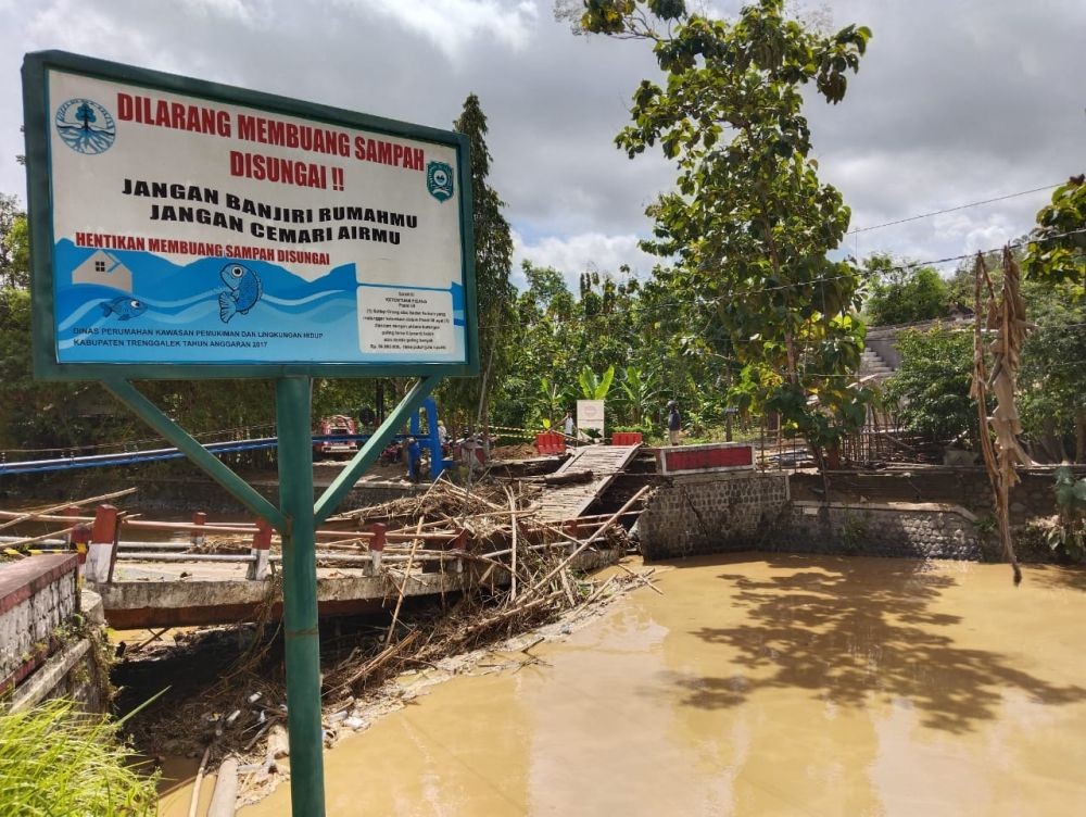 Hujan Deras Sebabkan Ratusan Rumah Warga di Trenggalek Terendam Banjir