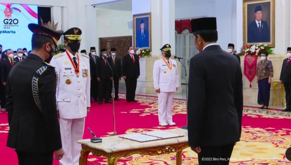 Sri Sultan Pulang, Para Lurah Sambut Gubernur Baru di Stasiun Tugu 
