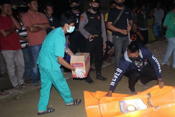 Pilu! Mayat Bayi di Pringsewu Ditemukan Mengambang di Kolam