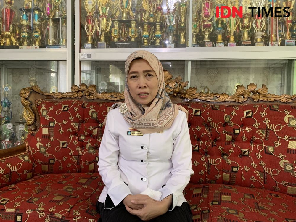 Baju Adat Wajib jadi Seragam Sekolah, SMP-SMA Lampung Angkat Bicara