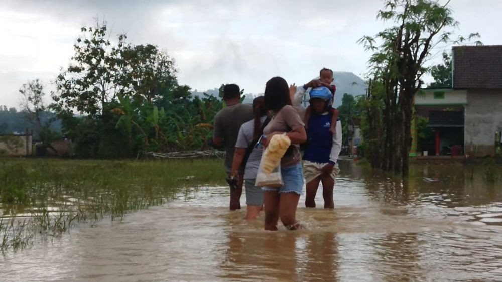 Sudah Dua Pekan Banjir di Dusun Bedalem Tulungagung Tak Kunjung Surut