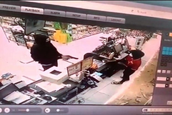 Gagal Rampok Minimarket di Karawang, Seorang Pelaku Ditembak Mati