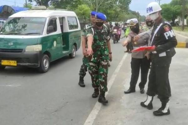 Pasutri Balikpapan Tewas Tertabrak Mobil Dikendarai Anaknya