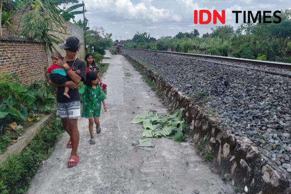 Pria di Bandar Lampung Baru Beli Nasi Uduk lalu Ditabrak Kereta Api