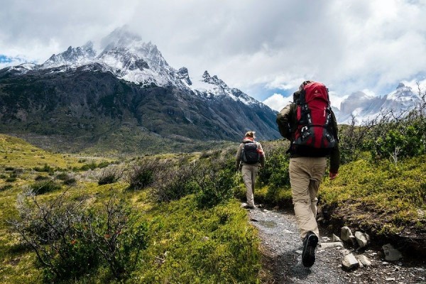 [QUIZ] Pilih Starter Pack Hiking Favoritmu, Ini Gunung yang Cocok Kamu Kunjungi!