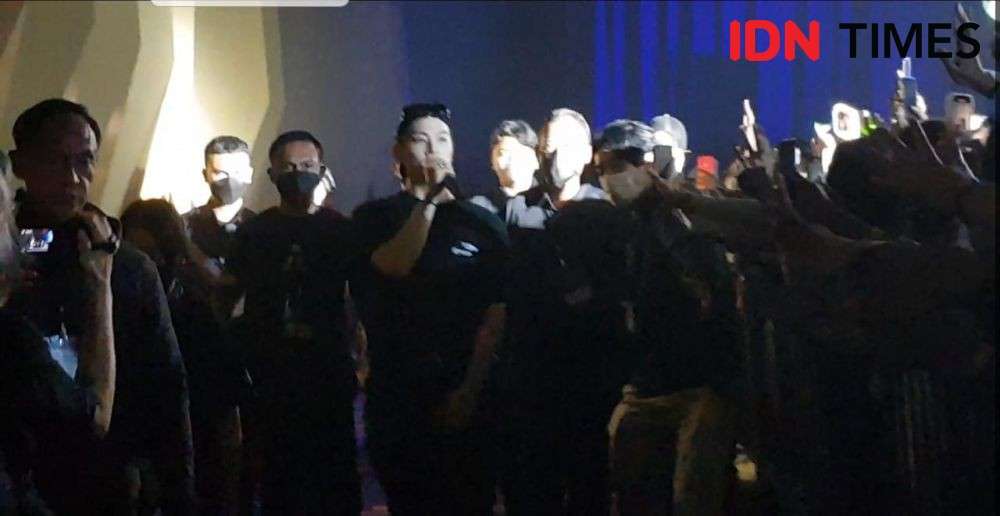 10 Momen Seru Jay B Di Konser Tape: Press Pause Jakarta