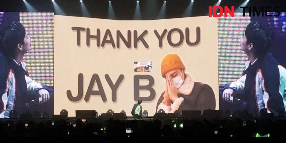 Jay B GOT7 Terharu Terima Seikat Mawar Di Konsernya