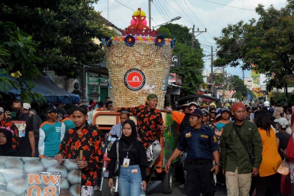 Bakpia Day di Jogja, Gunungan 15 Ribu Bakpia Jadi Rebutan