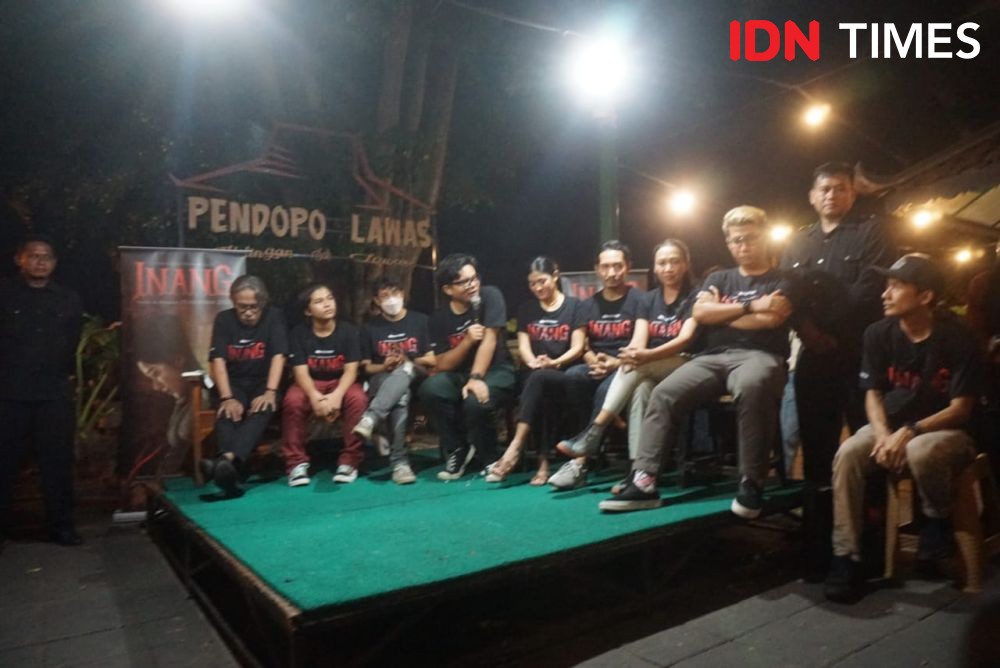 Pemain dan Sutradara Inang Sapa Penggemar di Yogyakarta