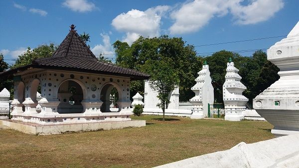17 Tempat Wisata Cirebon yang Seru buat Liburan Akhir Pekan
