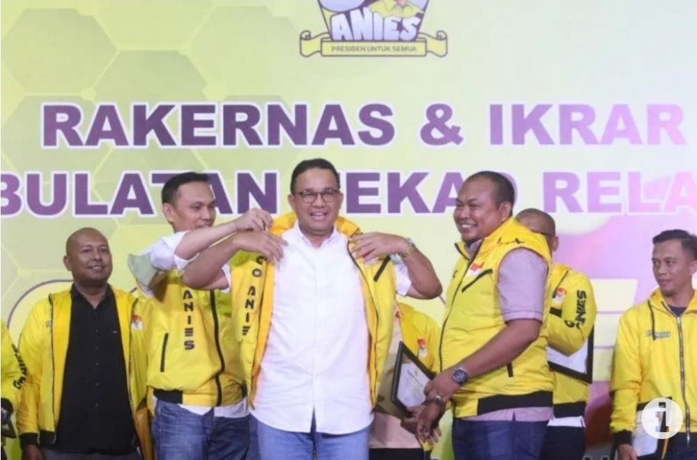 Spanduk Provokasi Anies Baswedan 'Runtah' Jabar Muncul di Bandung