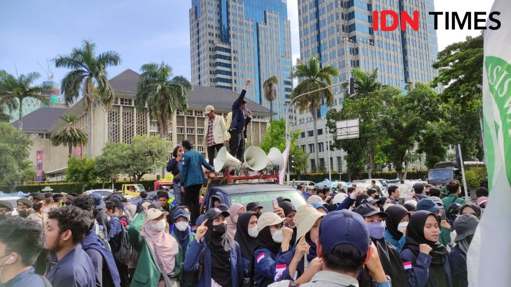 Demo 8 Tahun Kegagalan Jokowi, Mahasiswa: Capek Tak Didengar