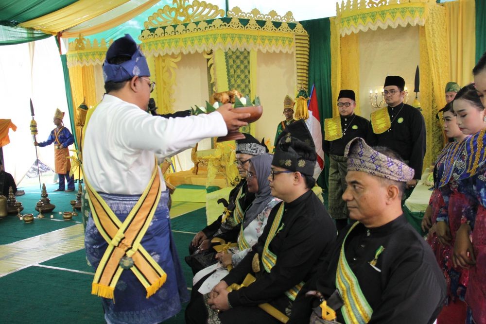 Melihat Tradisi Langka dalam Budaya Resam Melayu