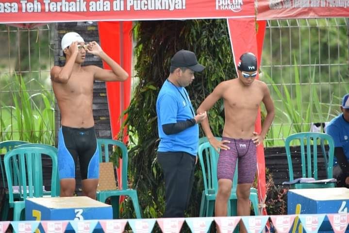 Raih 61 Medali, Rafflesia Swimming Club Juara Umum Kejuaraan Renang