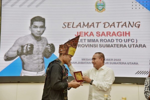 Bertemu Gubernur Edy, Jeka Saragih Curhat Jalan Rusak di Kampungnya