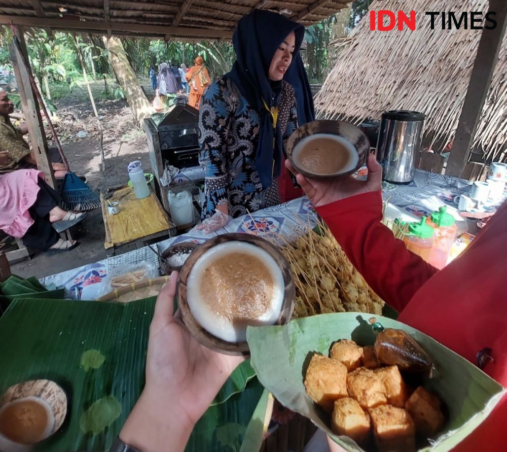 Pasar Kamu di Pantai Labu, Kumpulkan Rp90 Juta Per Lima Jam