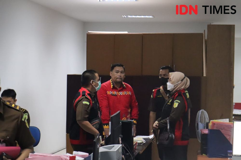 Korupsi Retribusi Sampah, Kejati Geledah BPPRD Pemkot Bandar Lampung