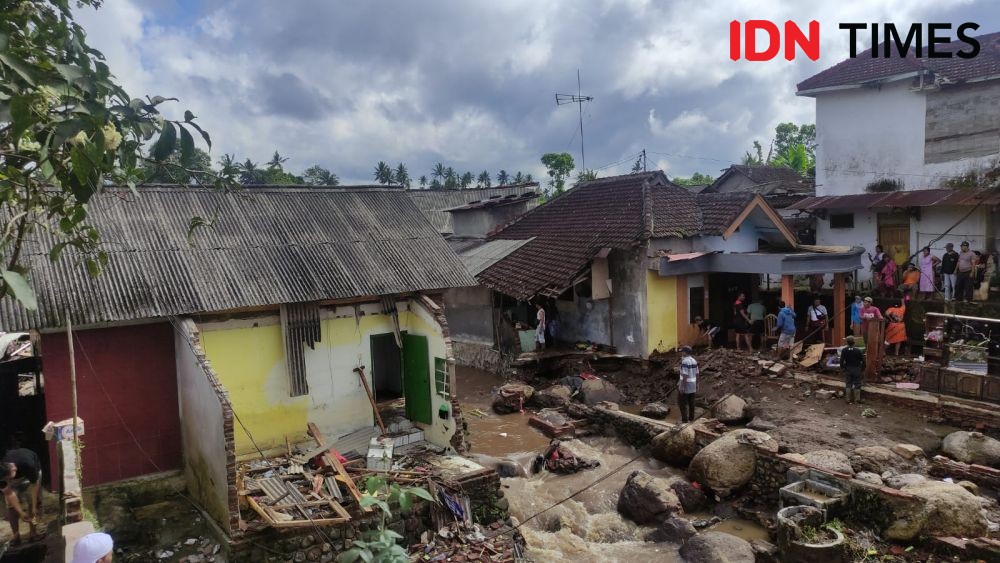 Relokasi Molor, Warga Kalibaru Banyuwangi Dihantui Banjir Bandang