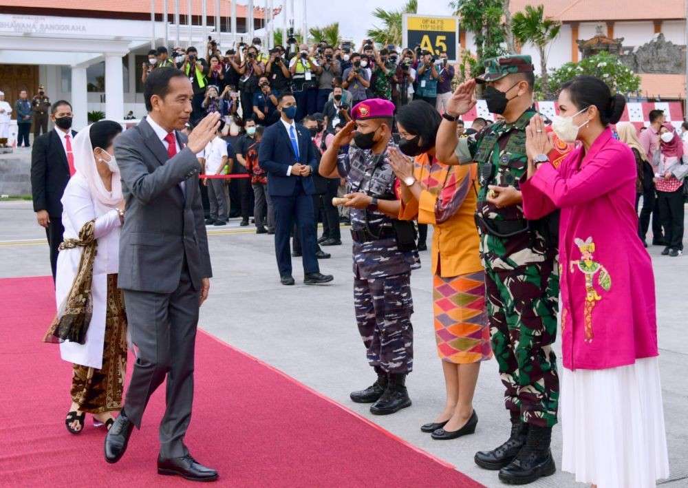 Jokowi Terbang Ke Kamboja Ikuti KTT ASEAN