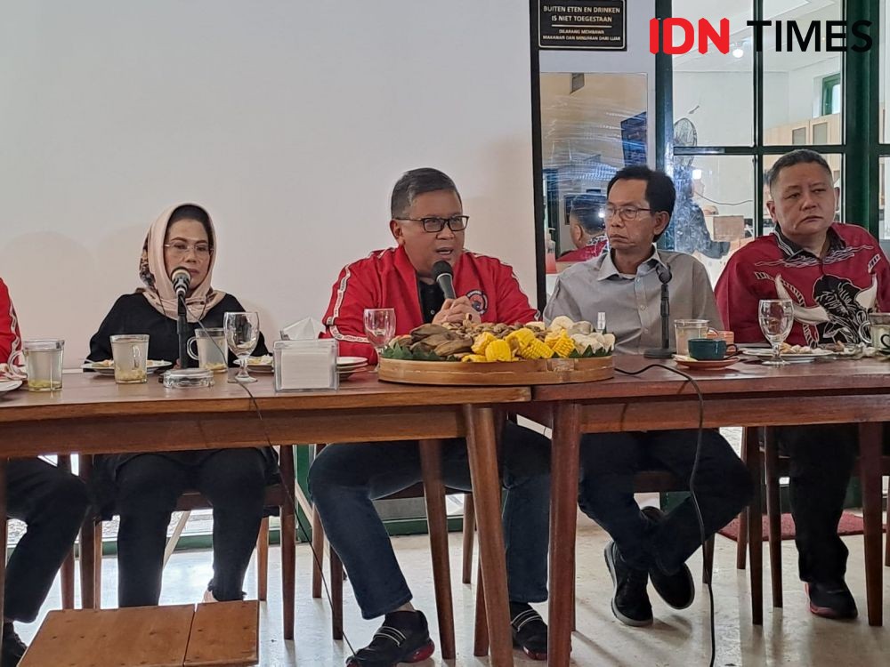 Soal Jatah Presiden ke Prabowo, Hasto: Pak Jokowi Hanya Memuji