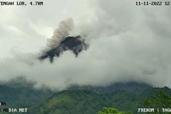 Merapi Kembali Muntahkan Awan Panas Guguran Setelah 5 Bulan