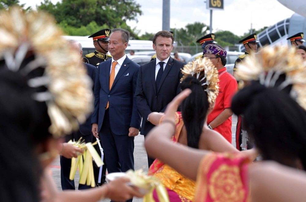 Potret Presiden Prancis Saat Tiba Di Bali Hadiri KTT G20