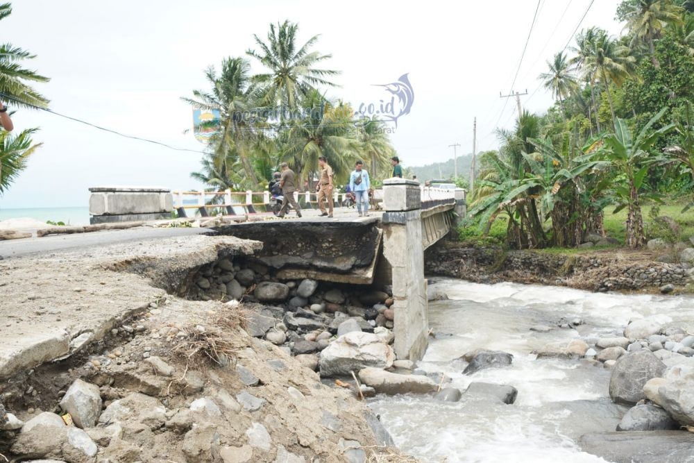 Jalan Jembatan Way Laay Diperbaiki, Akses Lampung-Bengkulu Normal