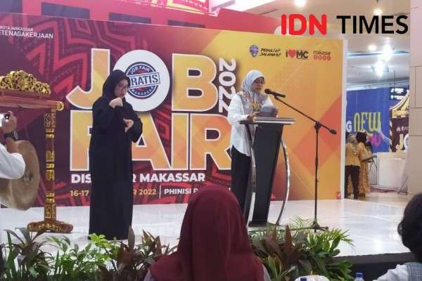 Ratusan Pencari Kerja Serbu Job Fair Di Mall Pipo Makassar