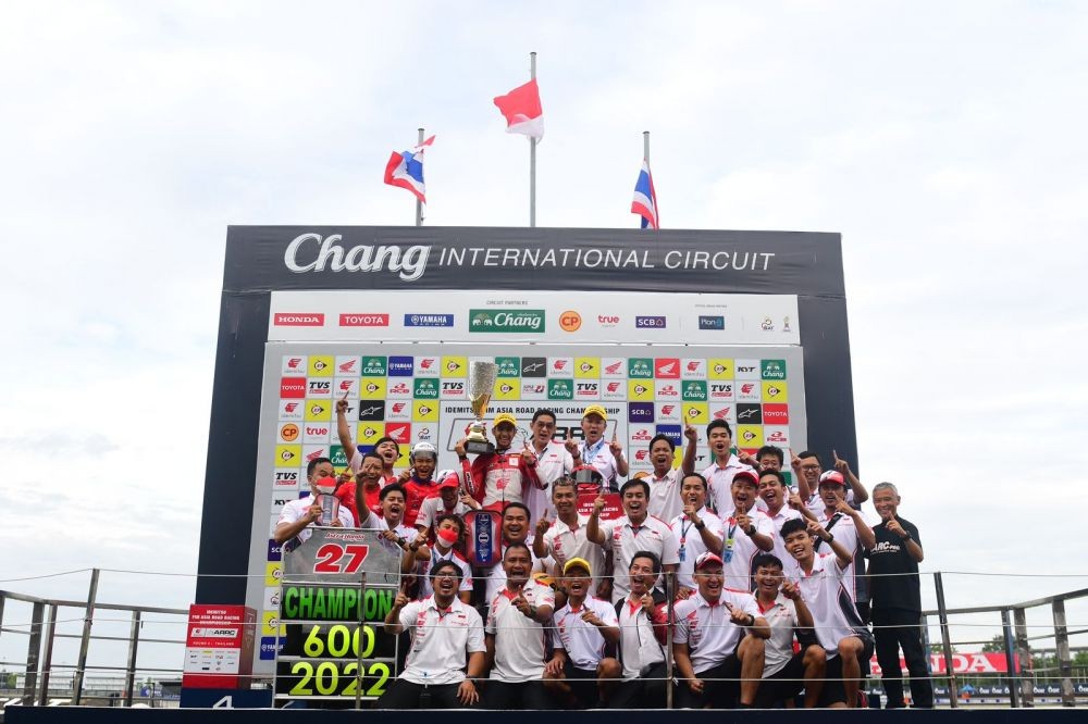Cetak Sejarah, Pebalap Honda Andi Gilang Juara Asia SS600