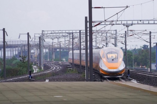 Kereta Cepat Jakarta-Bandung Beroperasi Normal pada September 2023