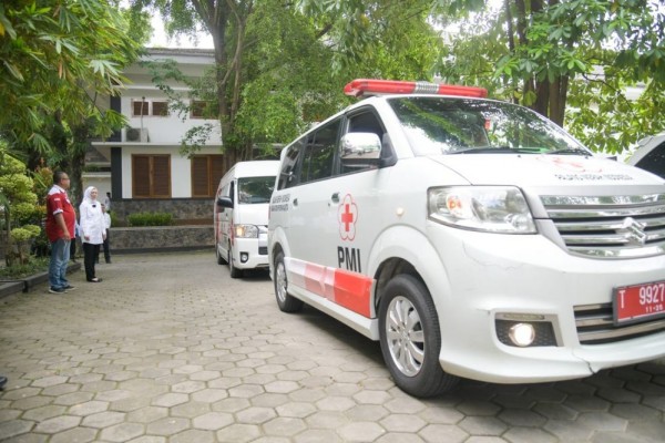 Keluarga Bupati Purwakarta Terdampak Gempa, Bantuan Dikirim ke Cianjur