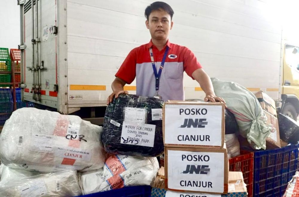 JNE Gratiskan Ongkir Kiriman Bantuan ke Korban Gempa Cianjur