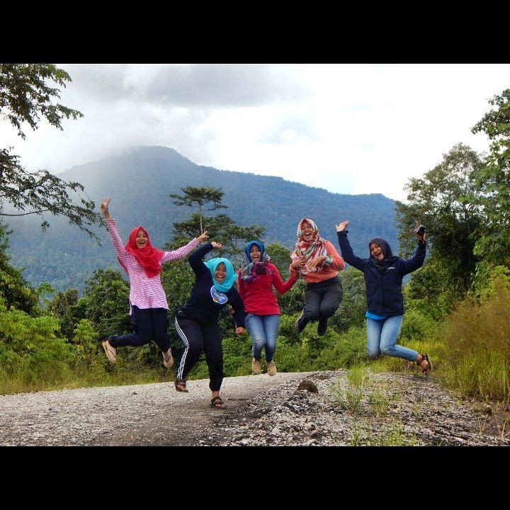 Gunung-Gunung dengan Panorama Indah dan Menakjubkan di Kaltim