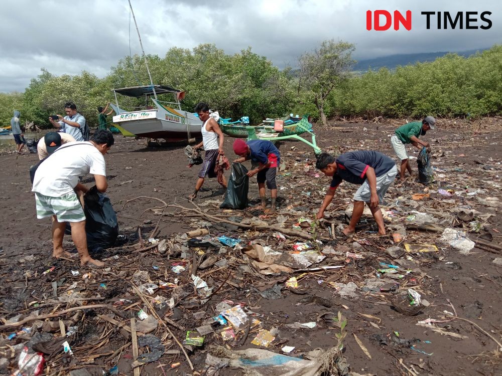 Sungai Tercemar Mikroplastik, Wagub: Produsen Sampah Tanggung Jawab!