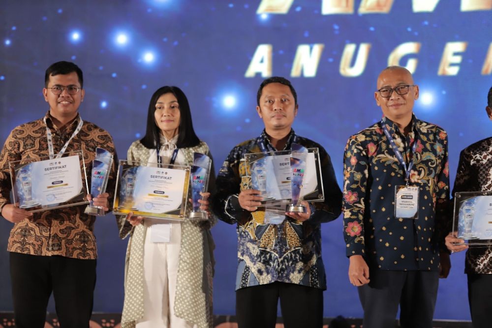 UGM Peroleh Penghargaan Anugerah Media Humas Kemenkominfo