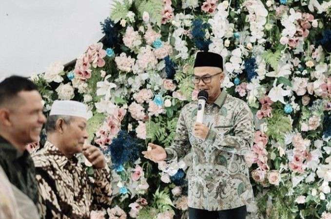 10 Momen Lamaran Adjis Doaibu Dan Ulfa, Ditemani Wendi Cagur