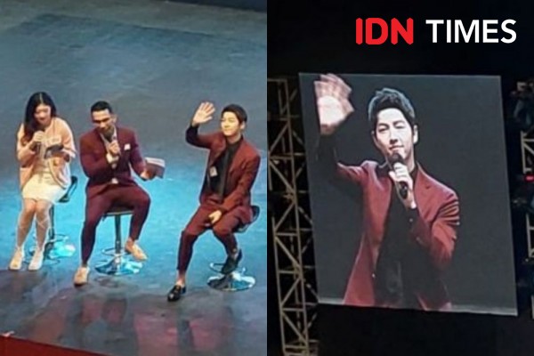 10 Potret Song Joong Ki di Red Carpet Bukalapak, Bikin Meleleh!