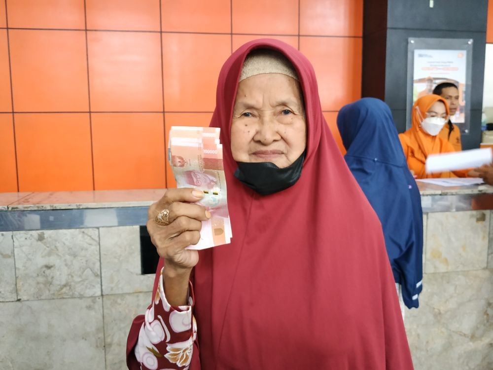 200 Ribu Lebih Warga Miskin Kota Bandung Tak Dapat Jatah BLT BBM
