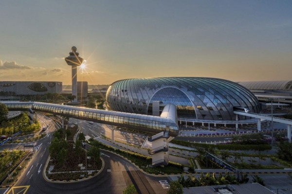 Keren, Bandara Changi Singapura Bakal Bebas Paspor Mulai 2024!