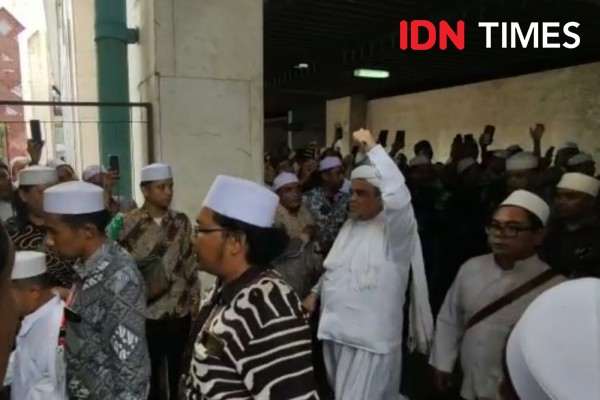 Rizieq Shihab Minta Massa Reuni 212 Tak Datangi Rumahnya