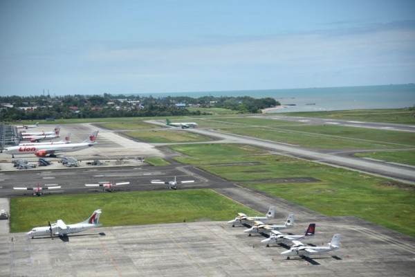 Bandara Sepinggan di Balikpapan Perbaiki Keretakan pada Landasan Pacu