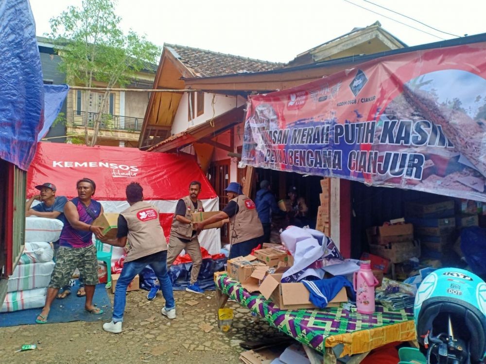 Bantu Korban Gempa Cianjur, MPKF Kirim Puluhan Relawan dan Uang