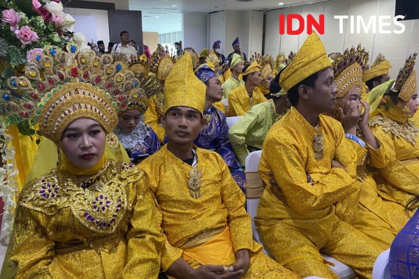 50 Pasangan Pengantin Nikah Massal Di Medan