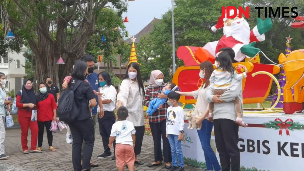 Keluarga Jokowi Piknik Naik Bus Tingkat Solo Jelang Pernikahan Kaesang